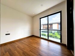 Whitley Road (D11), Terrace #471330881